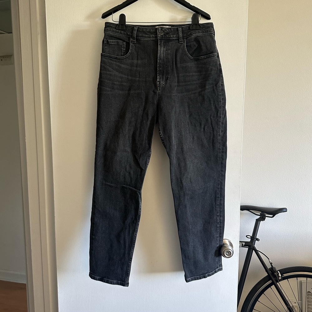 Everlane Washed Black ‘The Curvy Cheeky Jean’ Denim Jeans size 31 EUC